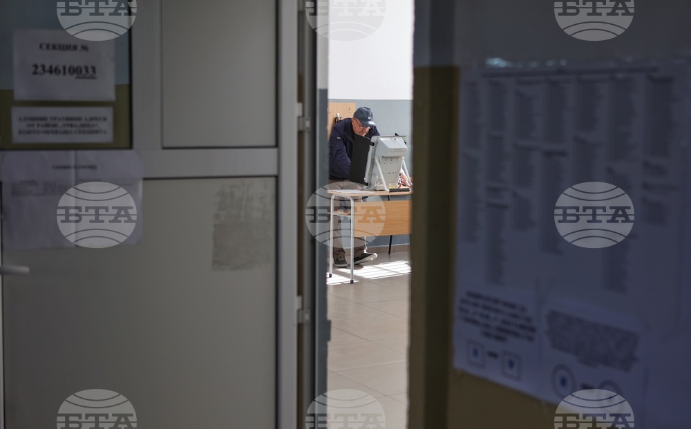 Парламентарни избори - гласуване - Национална търговско-банкова гимназия