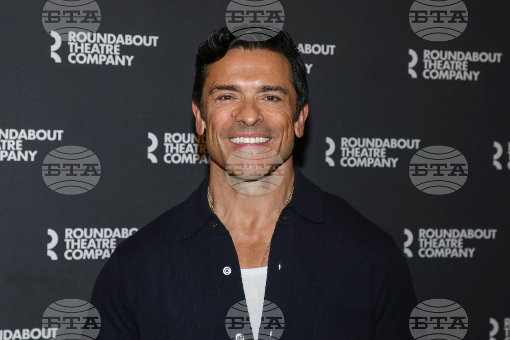 "Fallen Angels" Broadway Photo Call