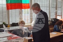 Парламентарни избори - гласуване - Стефан Янев