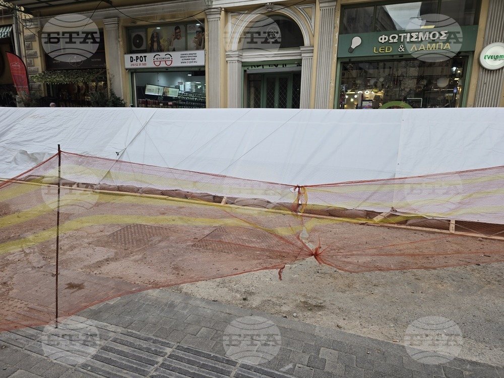 Гърция - Атина - антична мозайка - ремонт