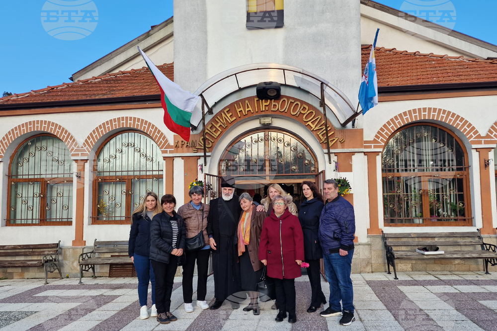 Долна баня - храм „Света Богородица“ - Малко повечерие - патриарх Даниил