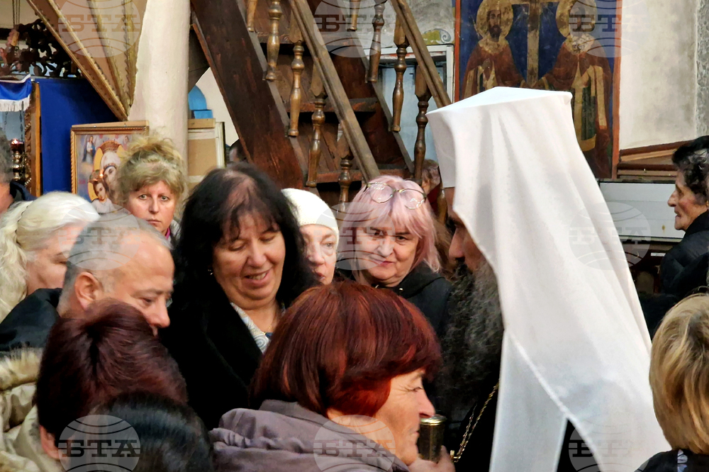 Долна баня - храм „Света Богородица“ - Малко повечерие - патриарх Даниил