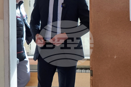 Варна - парламентарни избори - гласуване - Костадин Костадинов