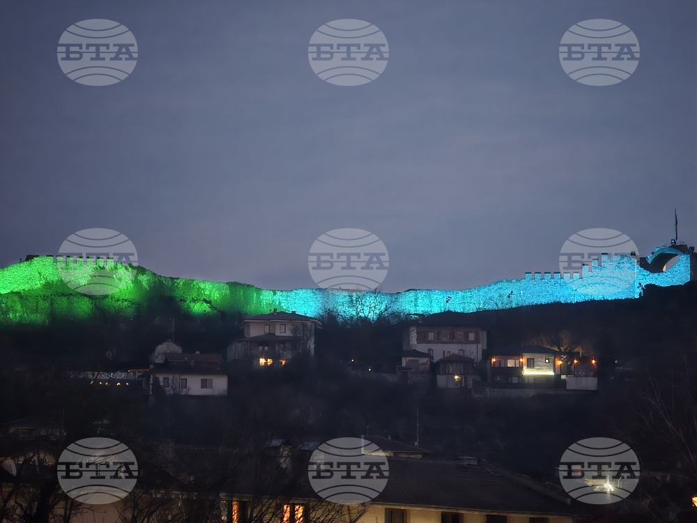 Ловеч - крепост - осветена