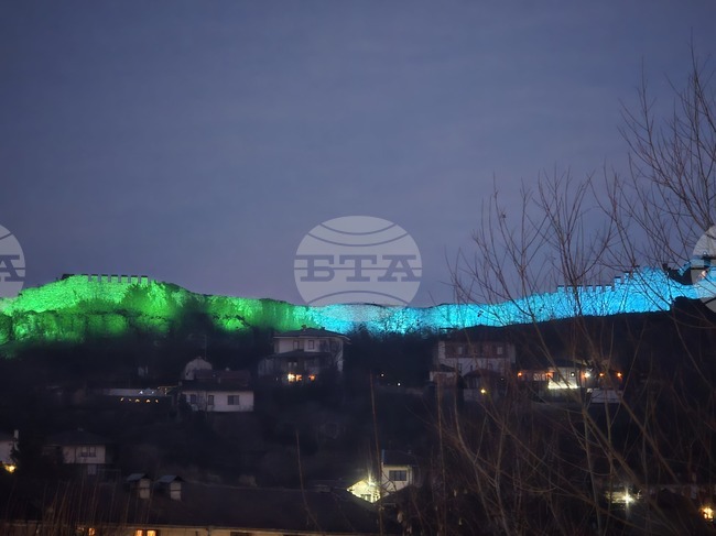 Ловеч - крепост - осветена