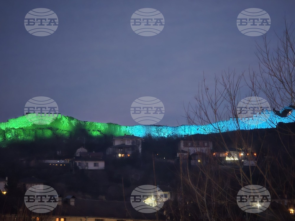 Ловеч - крепост - осветена