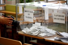 Парламентарни избори - гласуване - 60 ОУ „Св. Св. Кирил и Методий“