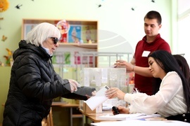 Парламентарни избори - гласуване - 60 ОУ „Св. Св. Кирил и Методий“