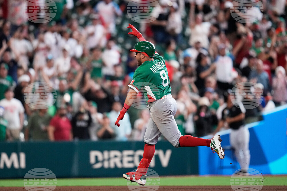 APTOPIX WBC Mexico Britain Baseball