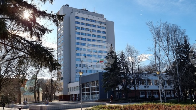 Съставиха актове на членове на две СИК в Перник за непопълнени изборни протоколи