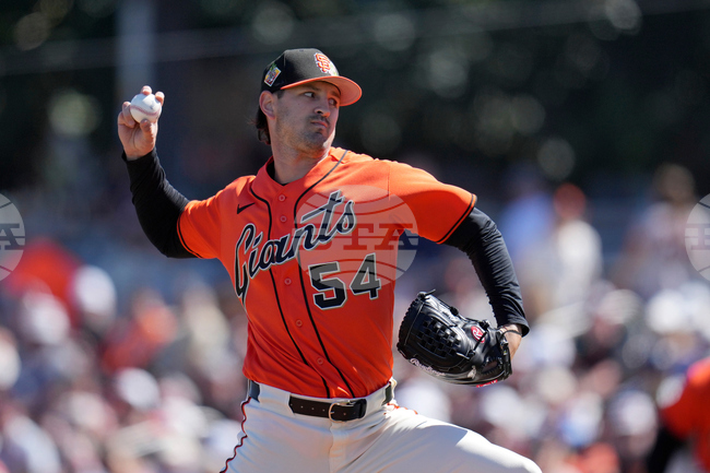 Reds Giants Spring Baseball