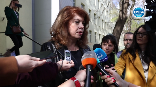 Гласувах за това да преодолеем политическата криза, заяви вицепрезидентът Илияна Йотова