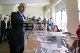 Парламентарни избори - Румен Радев - гласуване