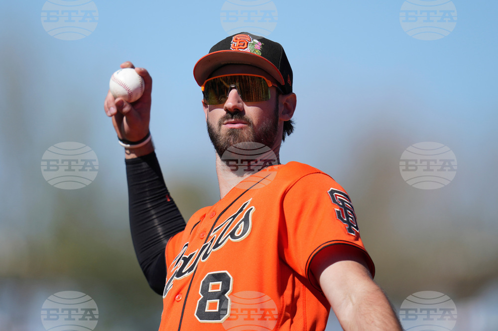 Reds Giants Spring Baseball