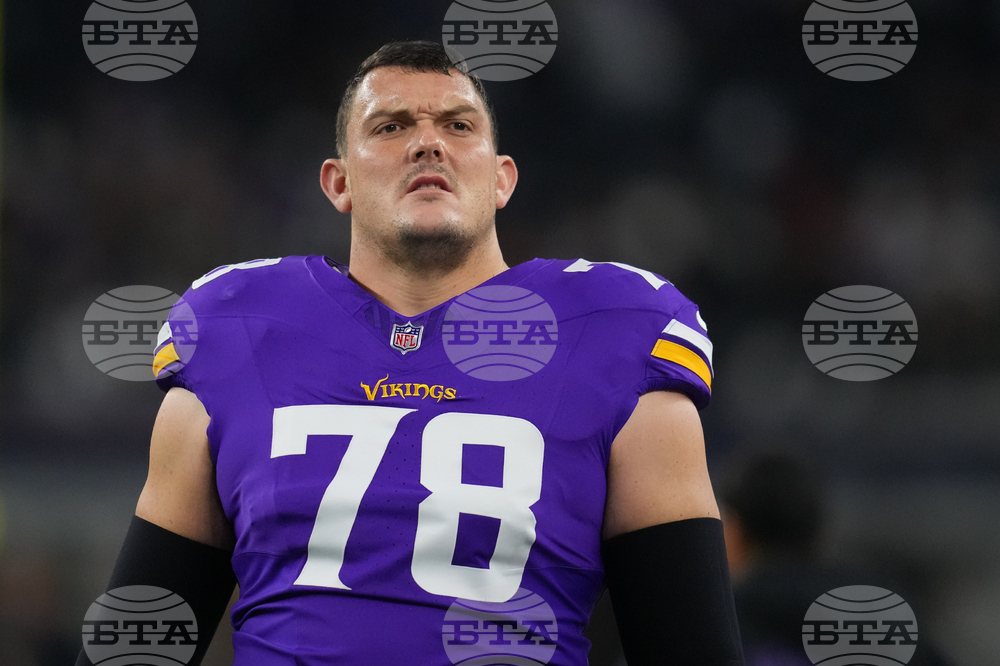 Vikings Kelly Football