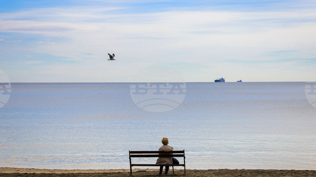 April Temperatures in Bulgaria to Range from Minus 5C to 29C, Meteorologist Says