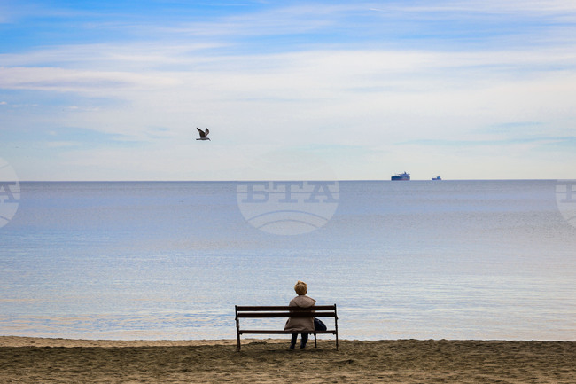 April Temperatures in Bulgaria to Range from Minus 5C to 29C, Meteorologist Says