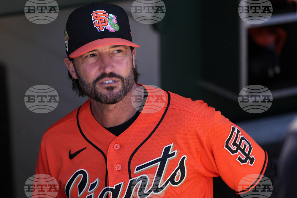 Reds Giants Spring Baseball