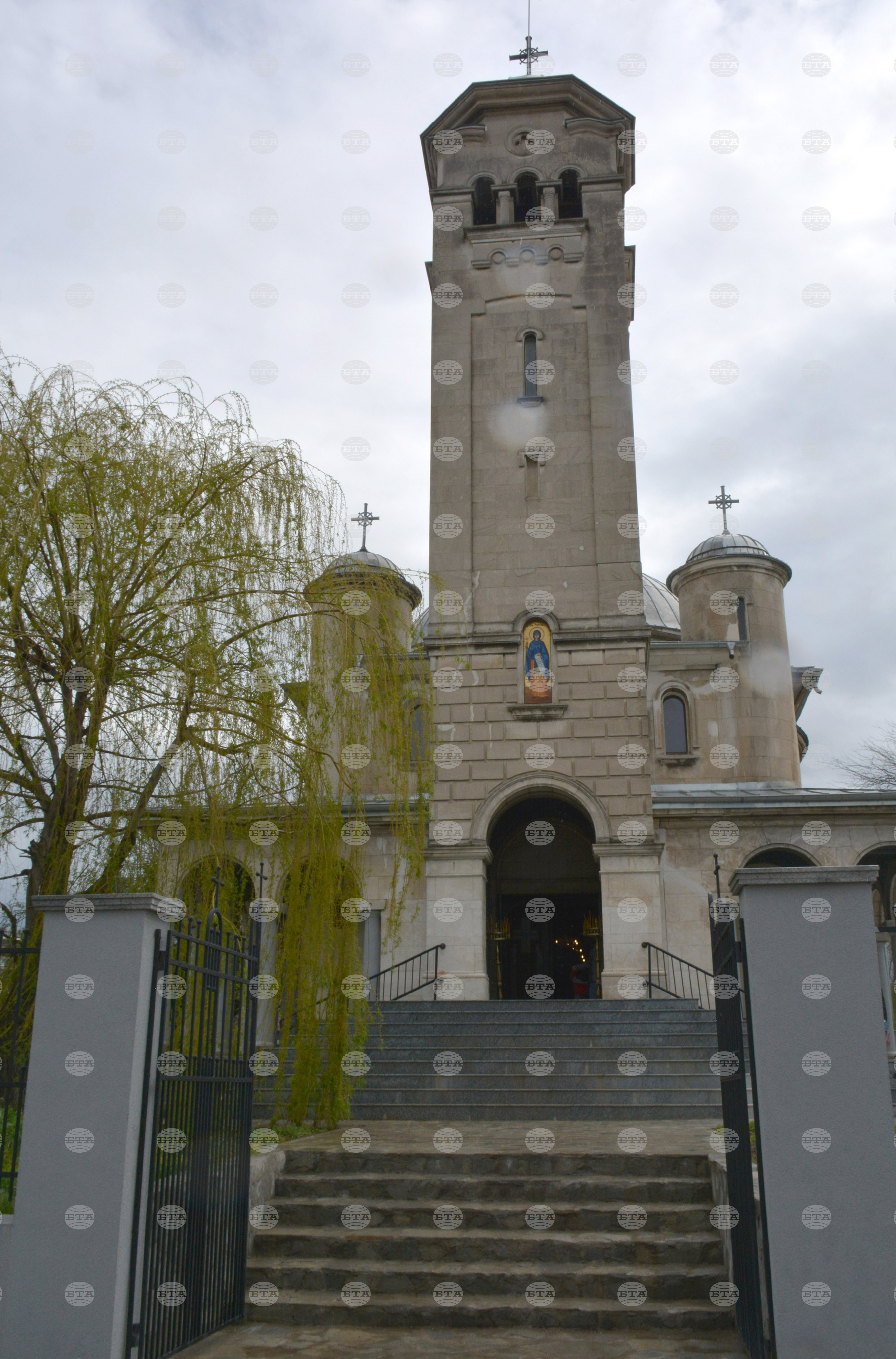 Русе - Православен храм „Света Петка“ - обновен