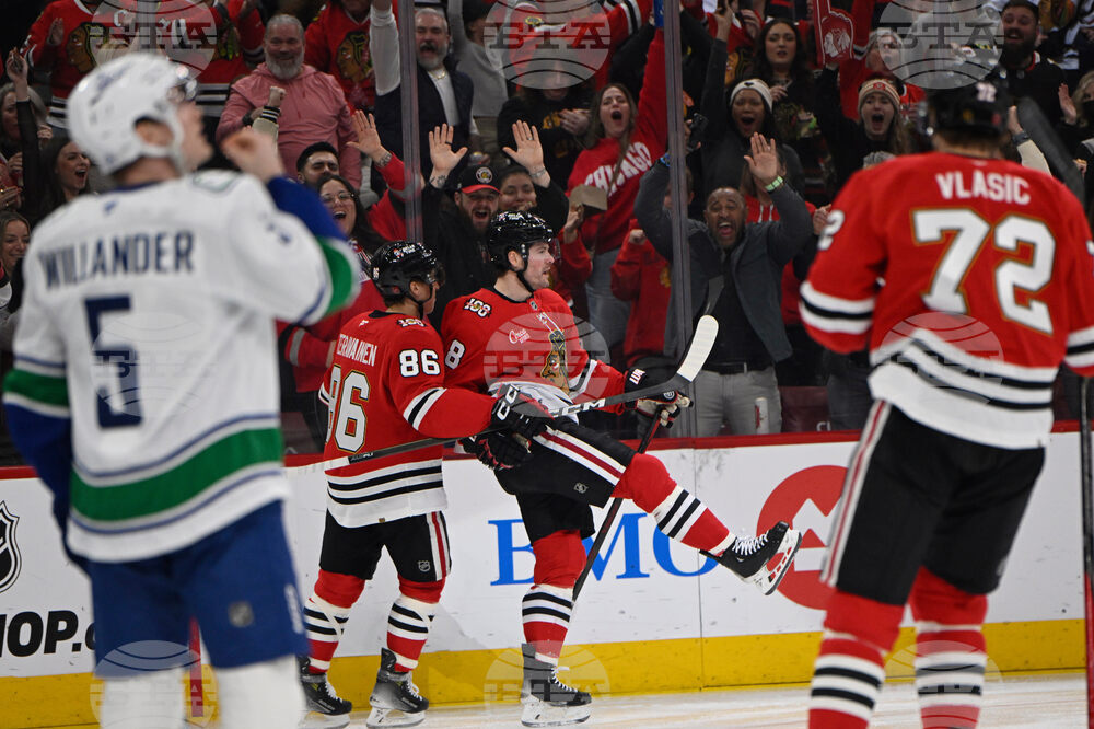 Canucks Blackhawks Hockey