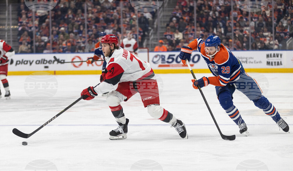 Hurricanes Oilers Hockey