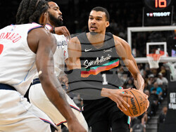 Clippers Spurs Basketball