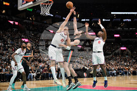 Clippers Spurs Basketball
