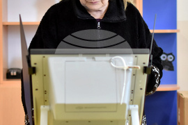 Пловдив - парламентарни избори - училище „Христо Груев Данов"