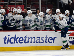 Canucks Blackhawks Hockey