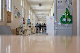 Пловдив - парламентарни избори - училище „Христо Груев Данов"