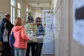 Пловдив - парламентарни избори - училище „Христо Груев Данов"