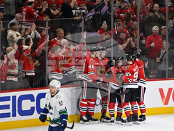 Canucks Blackhawks Hockey