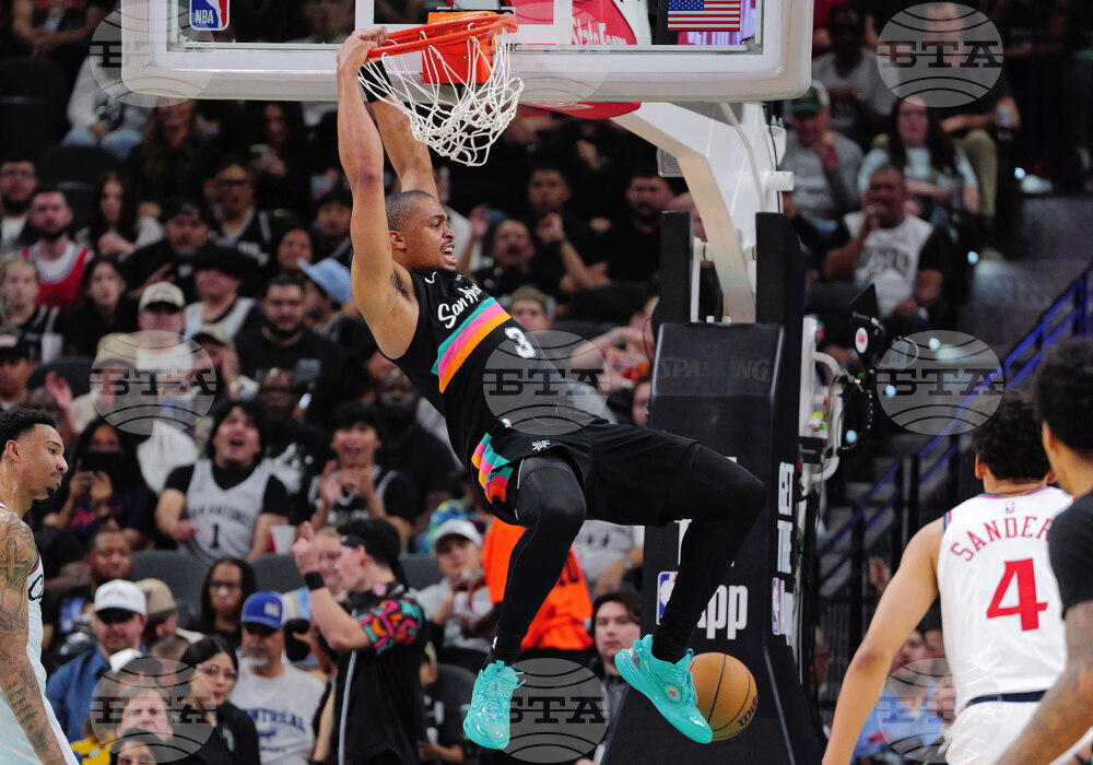 Clippers Spurs Basketball