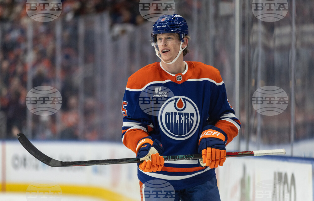 Hurricanes Oilers Hockey