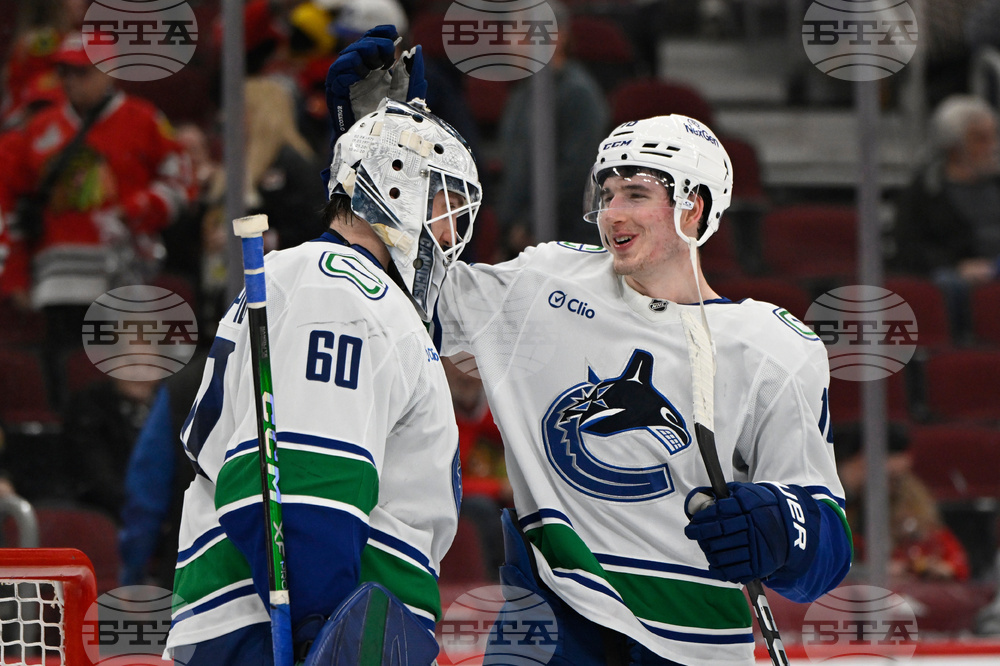 Canucks Blackhawks Hockey