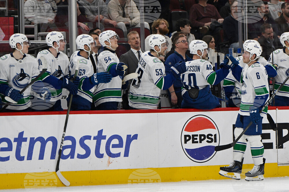 Canucks Blackhawks Hockey