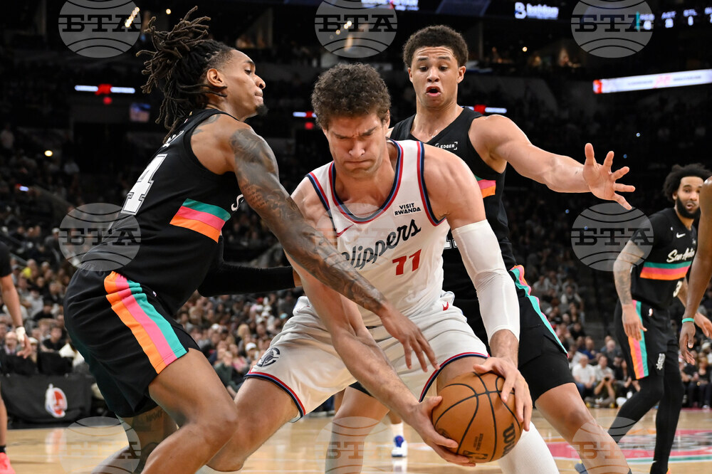 Clippers Spurs Basketball