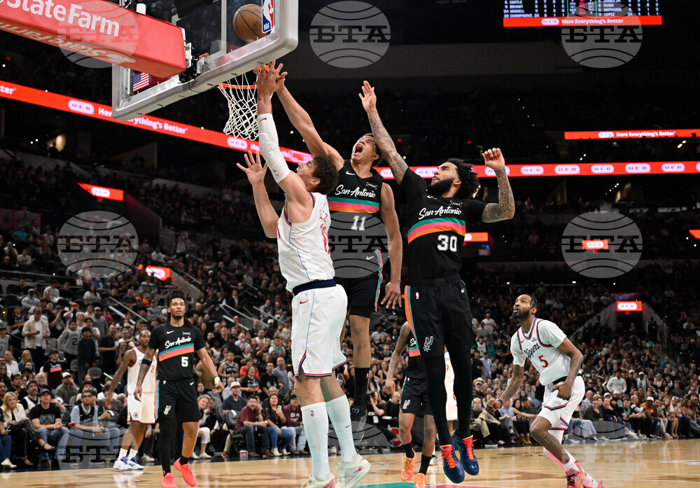 Clippers Spurs Basketball