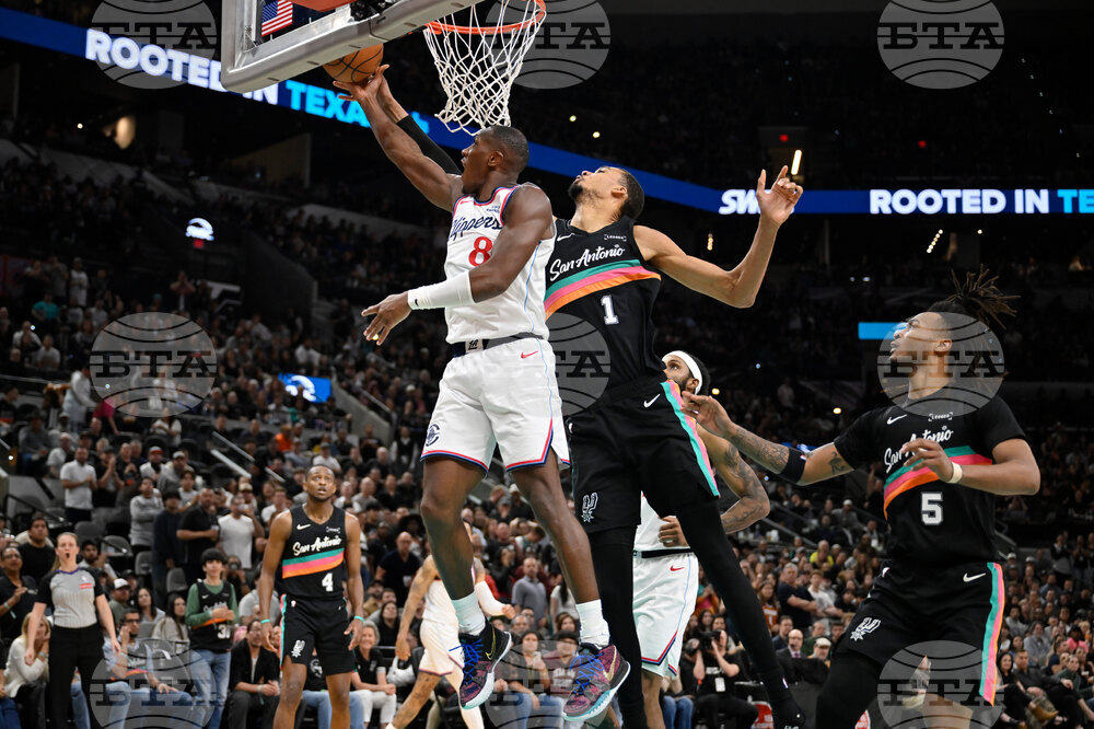 Clippers Spurs Basketball