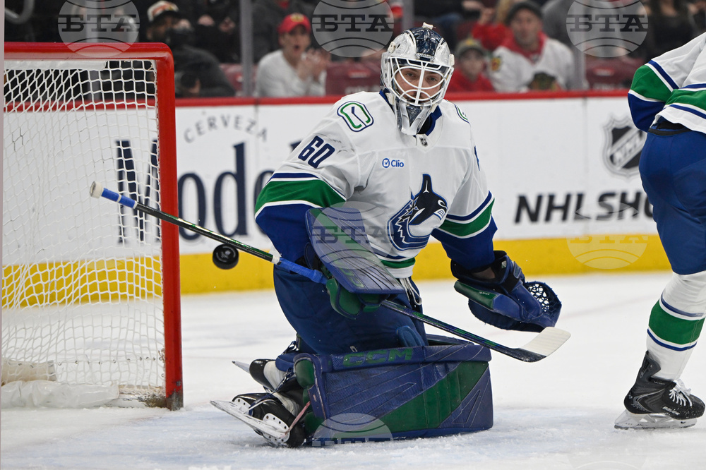 Canucks Blackhawks Hockey