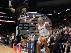 Clippers Spurs Basketball