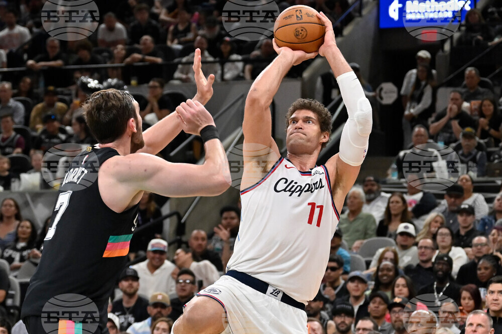 Clippers Spurs Basketball