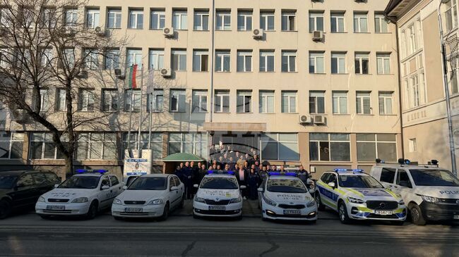 Служителите на МВР в Ловешка област почетоха колегите си, загинали при изпълнение на служебния дълг