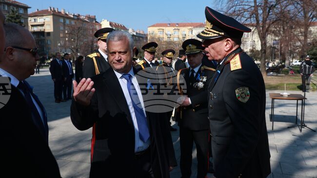 Смяната на ръководители в МВР няма връзка с разследването на случая „Петрохан“, каза служебният вътрешен министър Емил Дечев