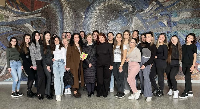 Започна „Маратон за герои“ – осмият национален ученически конкурс на педагогическата иновация на Великотърновския университет 