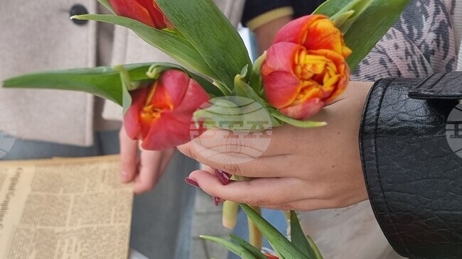 Варна подкрепи инициативата „С цвете в ръка срещу репродуктивните проблеми“