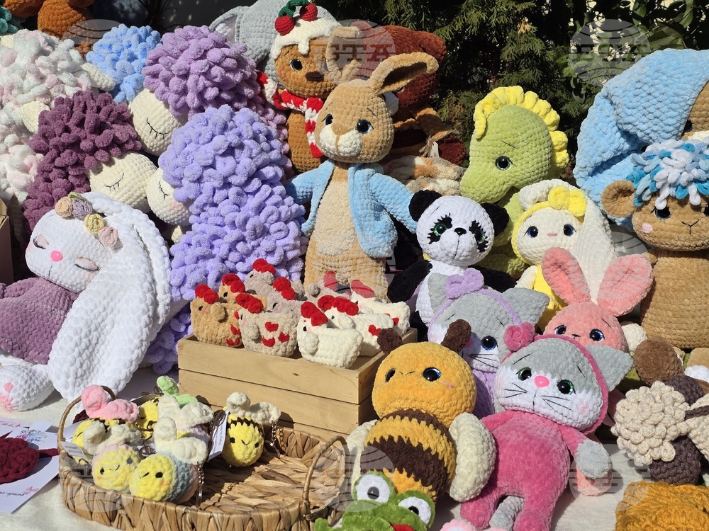 Ловеч - 8 март - мини базар