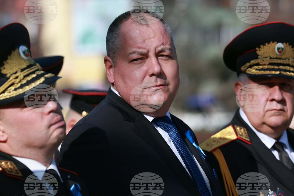 Международен ден в памет на загиналите служители на реда - поднасяне на венци