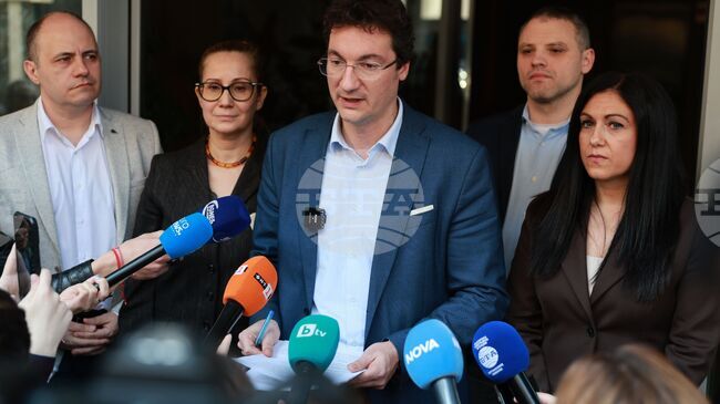 Ще се борим за всяко доверие и най-вече за тези, които се определят като леви, каза Крум Зарков след пленума на БСП 