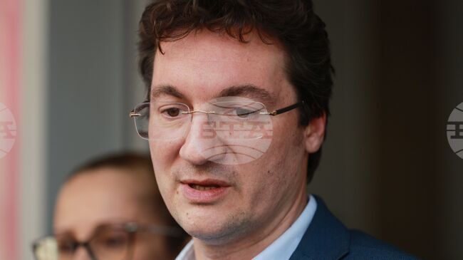 Присъствието на военни самолети на гражданското летище в София създаде страхове у хората, те не бива да бъдат пренебрегвани, каза Крум Зарков 